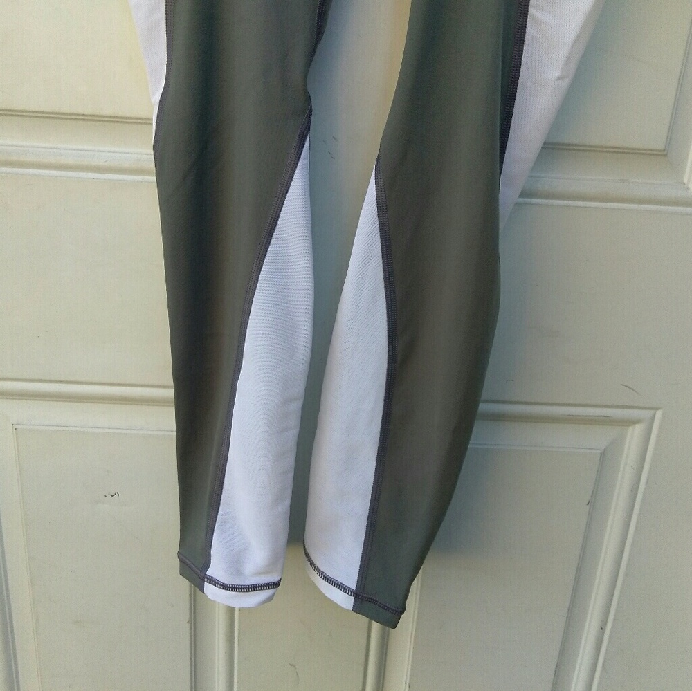 New Athleta Up For Anything Sculptek Leggings - Picture 5 of 7